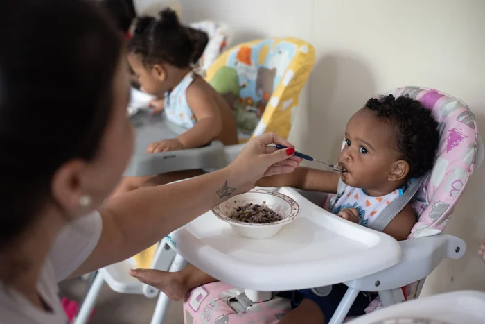 Cuidado e alimentação das crianças